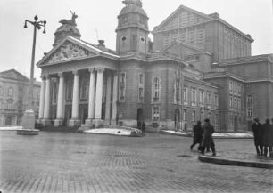 Gebäudeansicht : Bulgarien. Sofia. Nationaltheater Ivan Vasow. Außenansicht