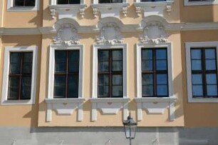 Dresden-Altstadt, Rampische Straße 1. Wohn- und Geschäftshaus. Fenster