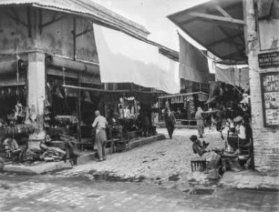 Schusterei : Schusterei auf dem Basar von Adana