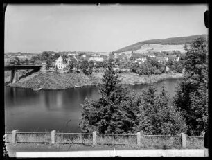 Blick über die Bleilochtalsperre nach Saalburg, Thüringen