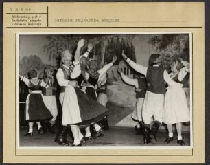 Sorbische Tanzgruppe der Oberschüler der sorbischen Oberschule Bautzen. : Serbska rejwarska skupina šulerjow serbskeje wyšeje šule Budyšin.