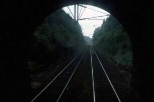 Gäubahn Stuttgart Vaihingen Ausfahrt Westportal Mitfahrt Führerstand Baureihe 221