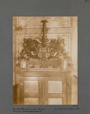 "Bemaltes Holzwappen in dem Hause Lüneburg, Grapengiesserstraße 45."