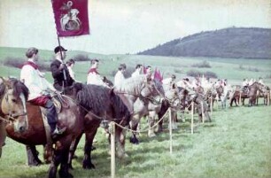 Reiteraufstellung beim Georgsritt