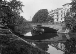 Von-der-Heydt-Brücke