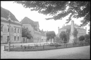 Zwenkau. Kirchplatz