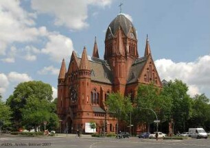Kirche zum Heiligen Kreuz; Berlin, Friedrichshain-Kreuzberg