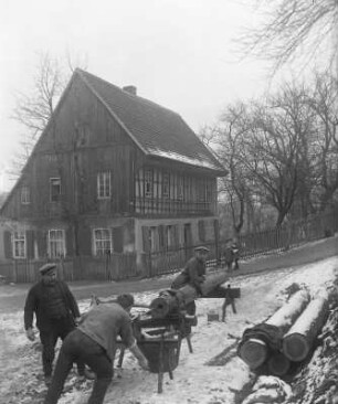 Brunnenbauer : Brunnenbauer bei der Arbeit, Horizontalbohrung