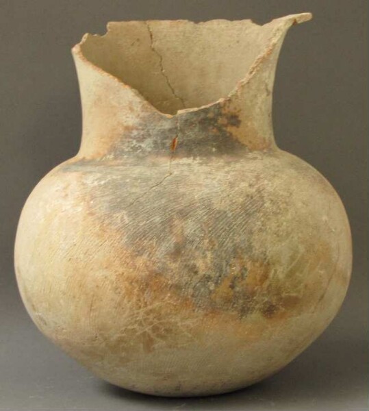 Clay vessel