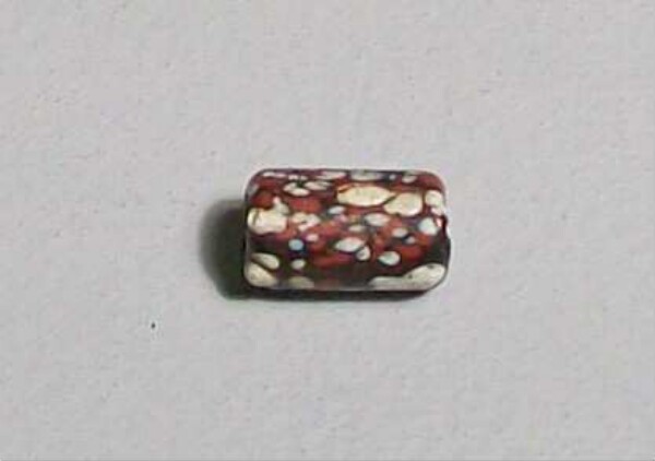 udoud ("money" beads in general)