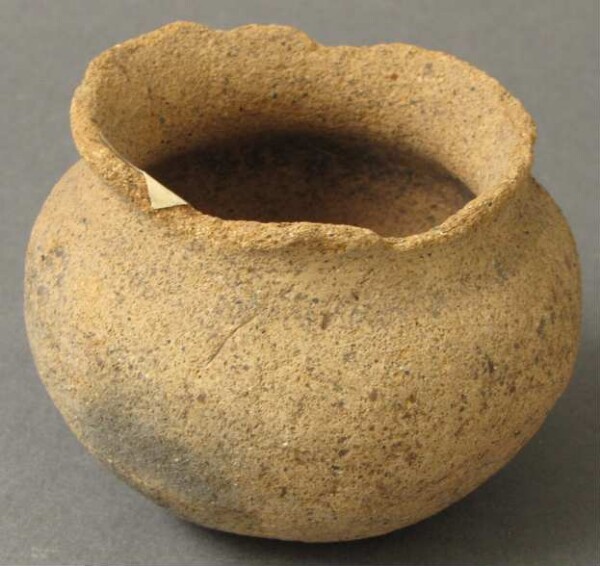 Clay vessel