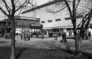 Offenburg: Ausstellungsgelände mit Oberrheinhalle; Eingang