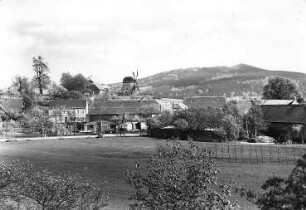 Obercunnersdorf-Kottmarsdorf. Ortsansicht mit Burkmühle, Ansichtskarte