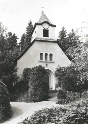 Bärenburg-Oberbärenburg. Evangelische Pfarrkirche (sogenannte Waldkapelle; 1913; W. Lossow, M. H. Kühne). Außenansicht