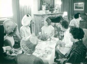IFF 1965. Hedda Hopper, Rut Brandt
