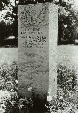 Grabstein für Major Günter Theermann (1914-1947)