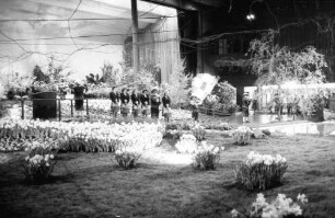 Freiburg: Stadthalle, Blumen- und Gartenausstellung, Eröffnung, Innenraum der Stadthalle