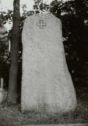 Denkmal für die Gefallenen des 1. Weltkrieges : Denkmal für die Gefallenen des 1. Weltkrieges. Granit? (nach 1918). Klingenthal