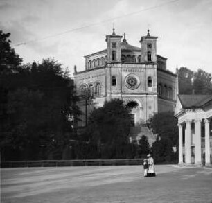 Katholische Dekanatskirche Mariä Himmelfahrt