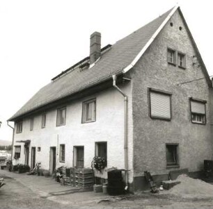 Cossebaude-Gohlis, Gartenstraße 88. Gehöft (Nebengebäude bezeichnet 1794). Wohnstallhaus