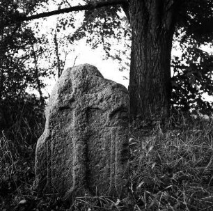 Kreuzstein * 4525.1; Neu-Eichenberg, An der Lohhecke