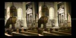 Kanzel und Seitenaltar der Kirche, Stenay