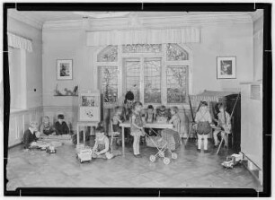 Königstein. Papierfabrik, Kindergarten