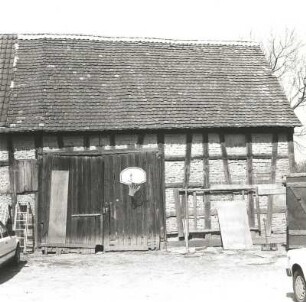 Pegau-Wiederau, Hauptstraße 16. Dreiseithof (um 1790 u. um 1900). Scheune. Hoffront (Teilansicht)