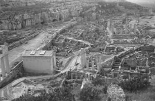 Reisefotos Libyen. Kyrene, antike griechische Stadt. Teilansicht von erhöhtem Standpunkt