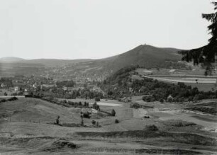Suhl, Stadtansicht : Suhl. Stadtansicht mit Kreuzkirche. Blick nach Norden zum Domberg