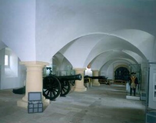 Königstein. Festung. Altes Zeughaus (1594, 1871). Ausstellungssaal