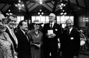 32. Tagung 1982 Physiker; Eröffnung am 26.06.82: Frau Steurer, Oberbürgermeister Steurer, K. Hillermeier, Gräfin Sonja Bernadotte, Graf Lennart Bernadotte, Oberbürgermeister (Freiburg) Dr. Eugen Keidel