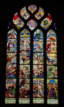 Frankreich. Bretagne. Cotes d Armor. Locarn. Eglise Saint Hernin. Kirchenfenster 16 Jahrhundert