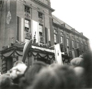 West-Berlin (Berlin). Kundgebung "Für Freiheit und Demokratie" vor dem Rathaus Schöneberg