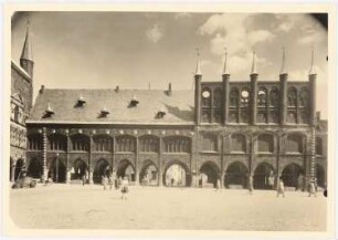 Markt, Lübeck: Ansicht des nördlichen Teils der Ostseite (Rathaus-Südflügel), Nachkriegszeit