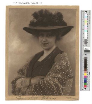 Frau Lilli Behrens