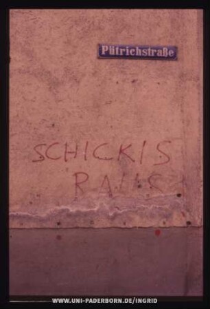 SCHICKIS RAUS