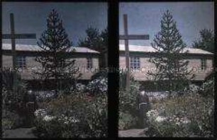 Missionar in einem Garten am Lago Panguipulli im Süden Chiles
