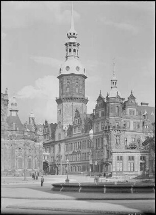 Residenzschloss Dresden, Nordwestecke mit Hausmannsturm : Dresden. Residenzschloss. Nordwestflügel und Hausmannsturm