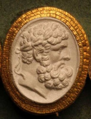 Profilkopf des bärtigen Herkules mit Lorbeerkranz (Daktyliothek, Erstes Mythologisches Tausend)