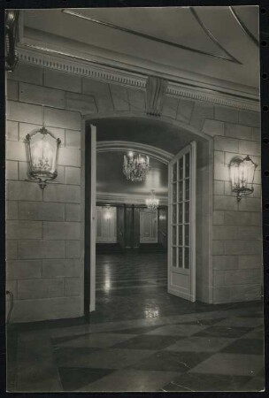 Königliche Oper (auch: Staatsoper unter den Linden, Lindenoper), Berlin: Innenansicht
