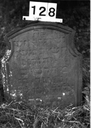 Grabstein 128