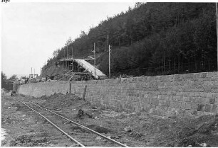 Stützmauerbau am Aichelberg