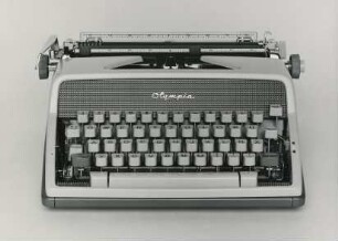 Kleinschreibmaschine "Olympia SM7" der Olympia-Werke
