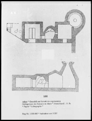 Grundriß und Schnitt des sogenannten Gefängnisses des Sokrates in Athen