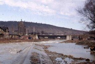 Esslingen, Pliensauwehr mit Pliensaubrücke, flussabwärts