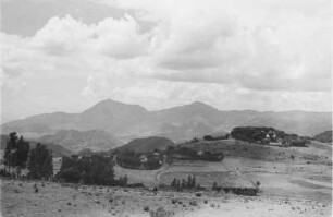 Dita-Ebene bei Dessie : Bergige Landschaft mit Siedlungen
