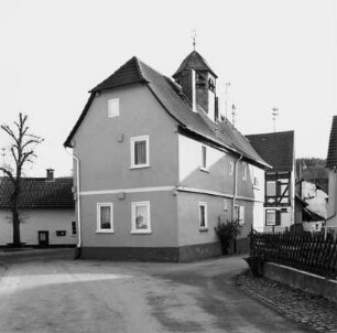Schulhaus mit Betsaal; Butzbach, Am Jungborn 2
