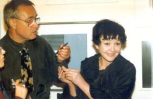 Bella Achmadulina (Rußland) : Achmadulina, Bella (1937-2010; Schriftstellerin). Aufnahme mit Peter Gosse (Schriftsteller)
