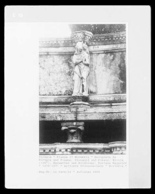Fontana Maggiore — Ecclesia